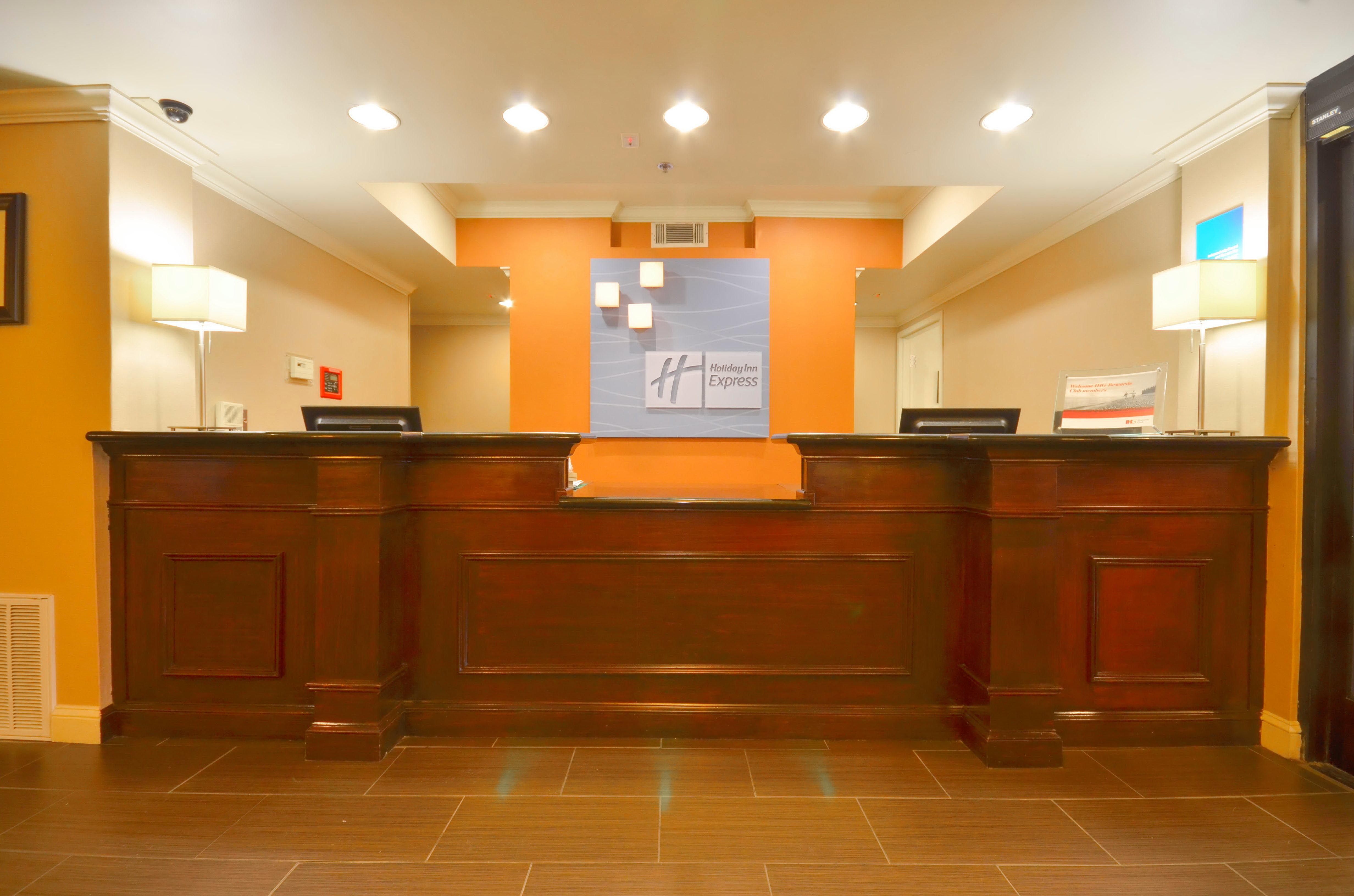 Holiday Inn Express & Suites Pine Bluff/Pines Mall By Ihg מראה חיצוני תמונה