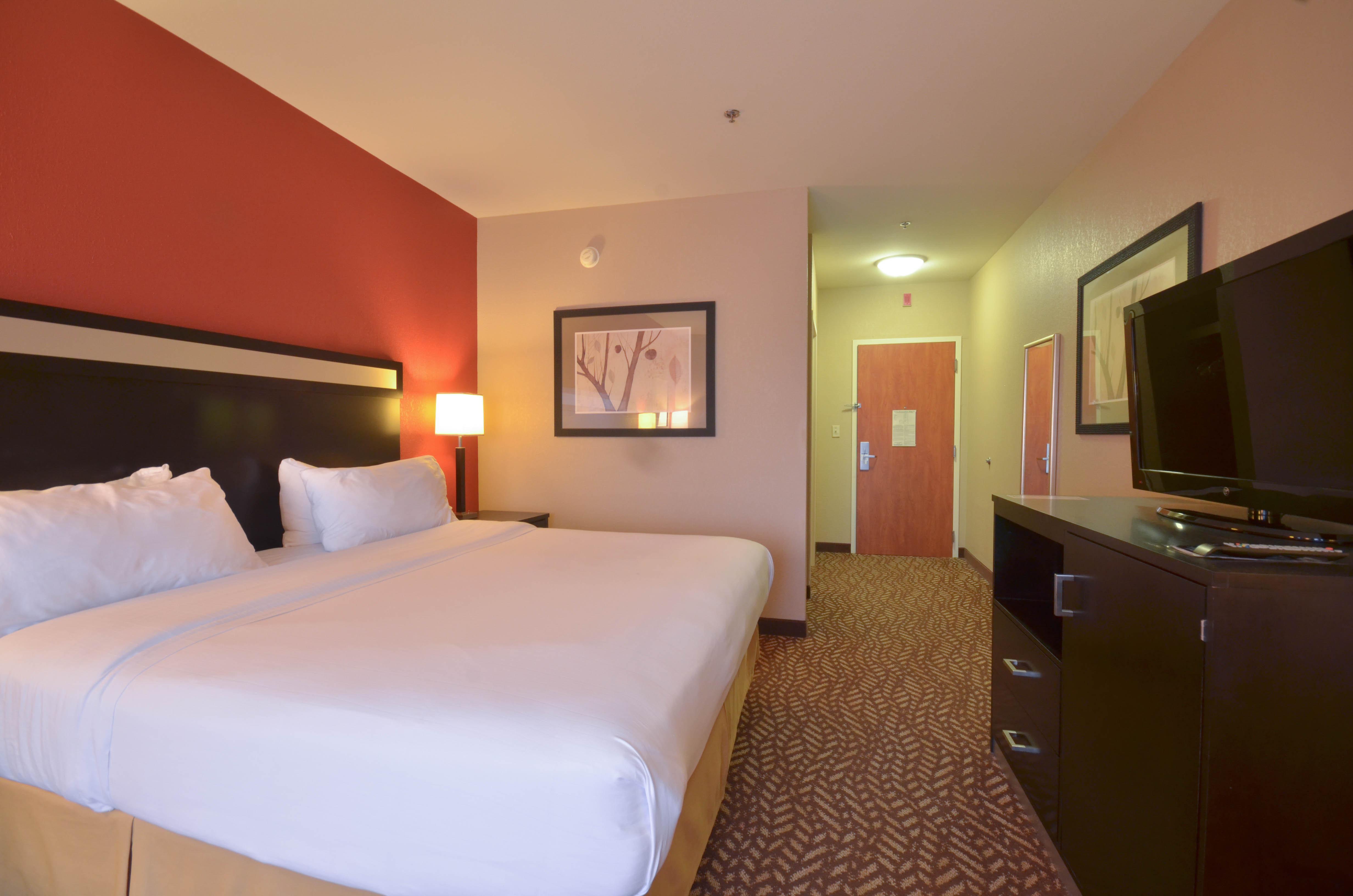 Holiday Inn Express & Suites Pine Bluff/Pines Mall By Ihg מראה חיצוני תמונה