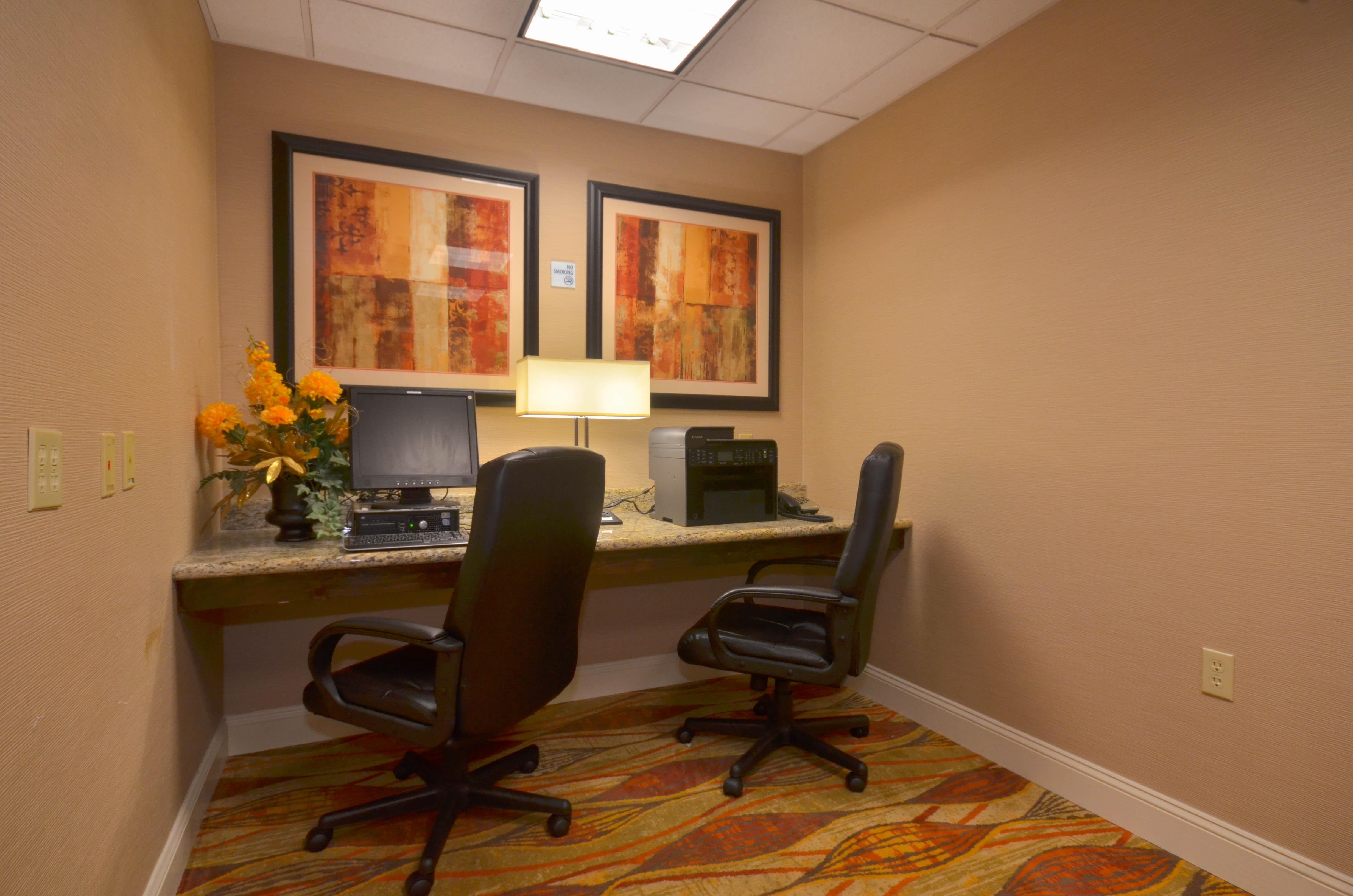 Holiday Inn Express & Suites Pine Bluff/Pines Mall By Ihg מראה חיצוני תמונה