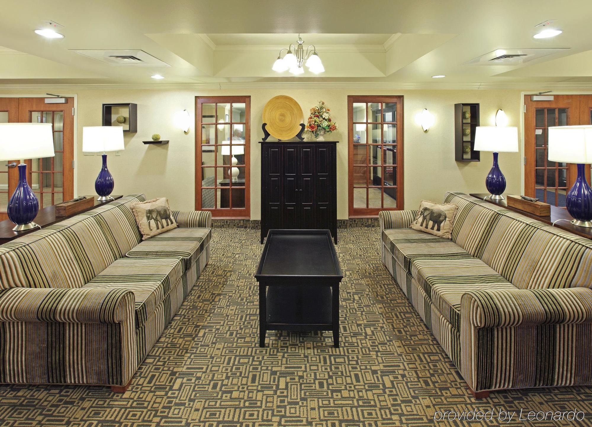 Holiday Inn Express & Suites Pine Bluff/Pines Mall By Ihg מראה פנימי תמונה